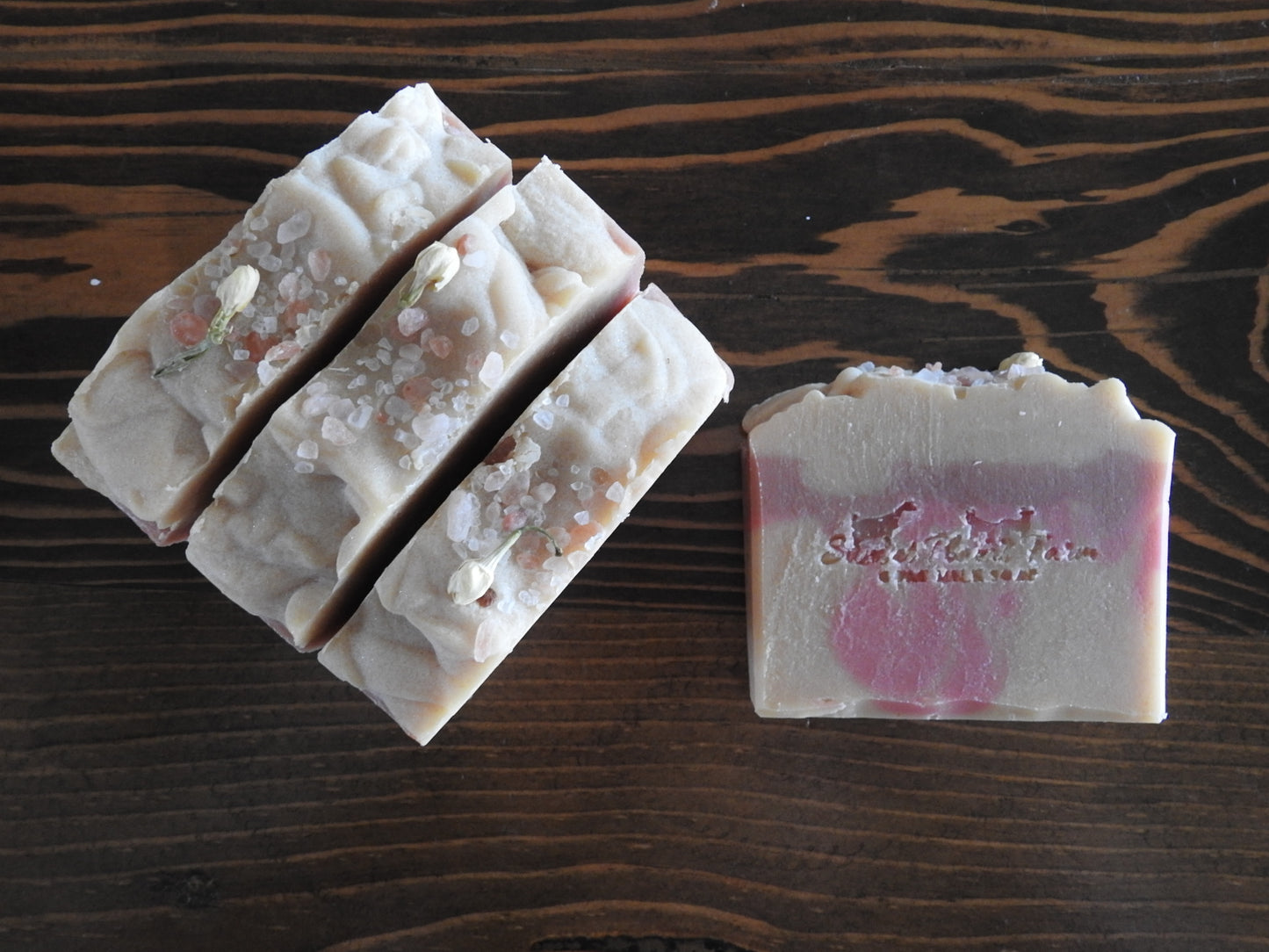 Cashmere with Pink Himalayan Salt